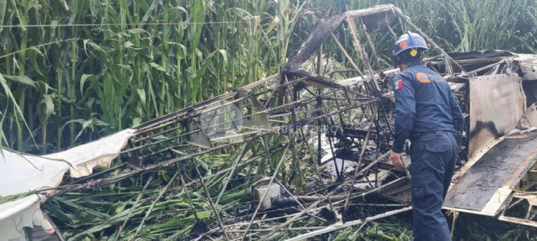 Se desploma aeronave agrícola en San Juan del Río; piloto sobrevive con lesiones menores