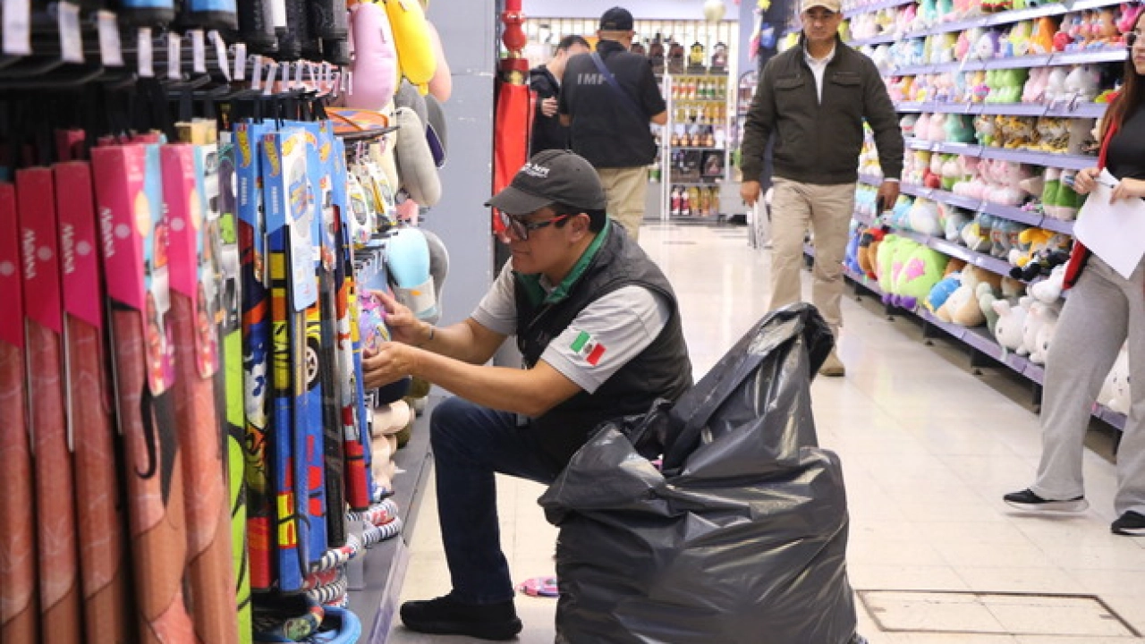 IMPI y Guardia Nacional aseguran 12 mil 600 artículos en operativo contra piratería en Querétaro