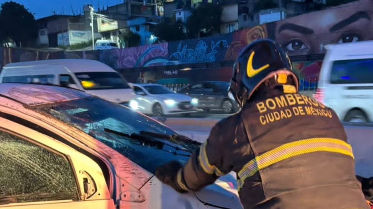 Accidentes provocan largas filas en las autopistas México-Querétaro y México-Puebla